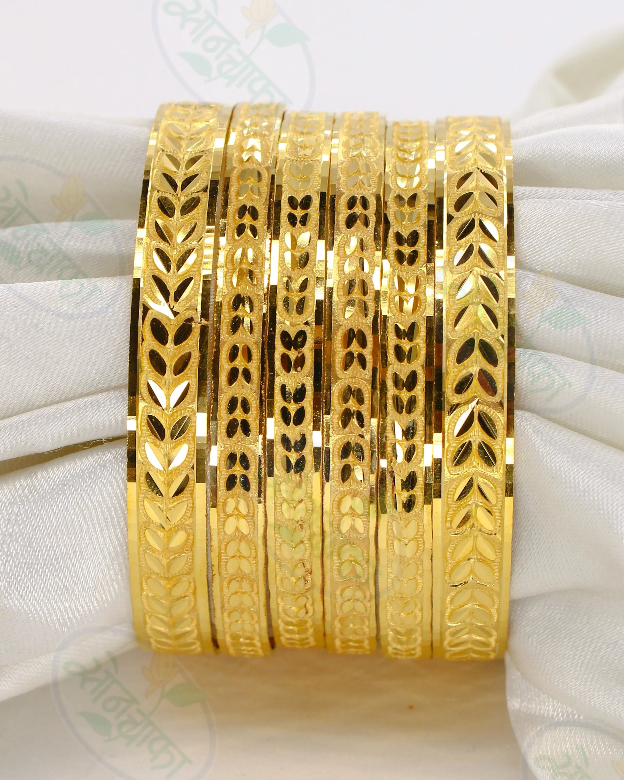 FANCY LEAF DESIGNER BANGLES