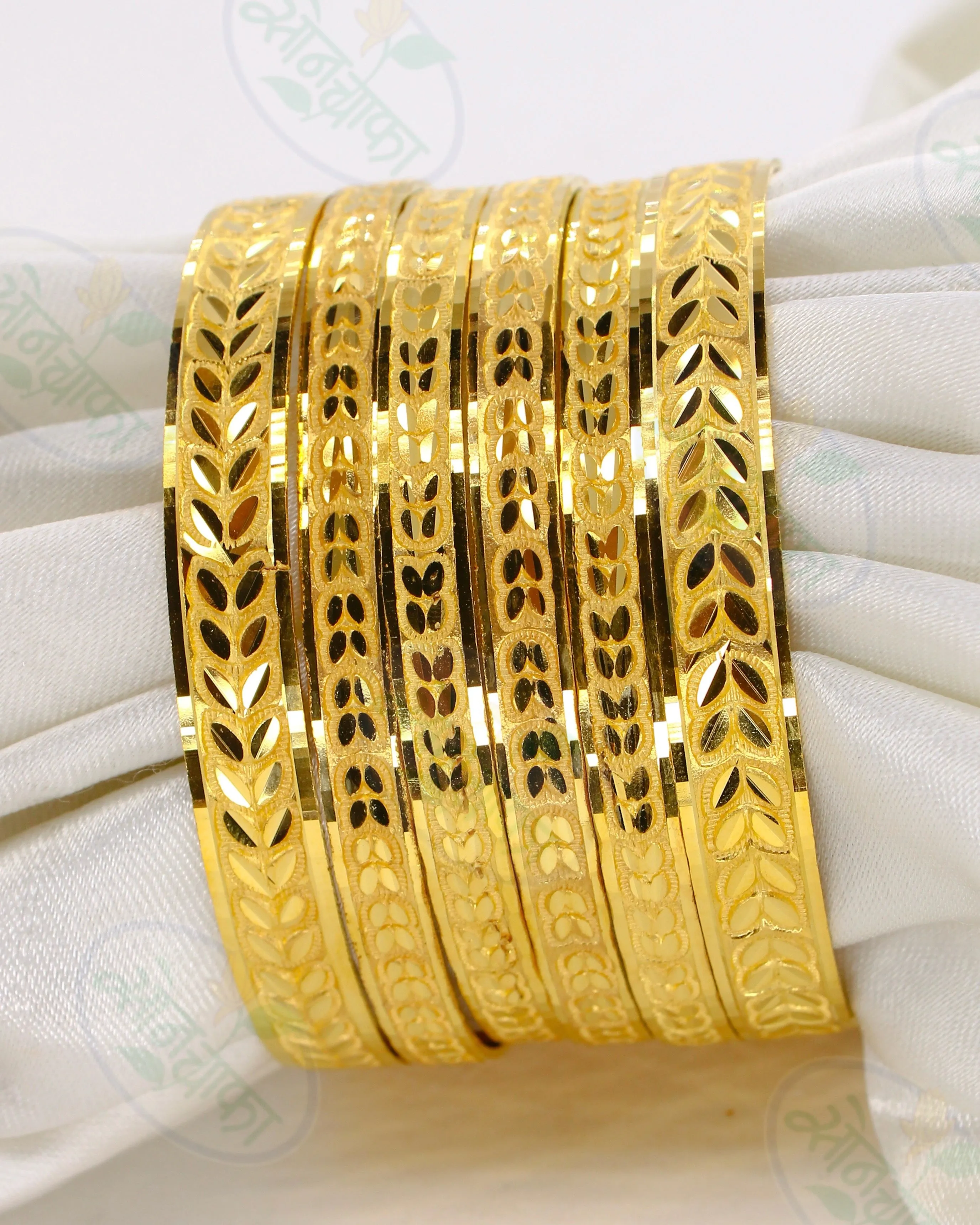 FANCY LEAF DESIGNER BANGLES