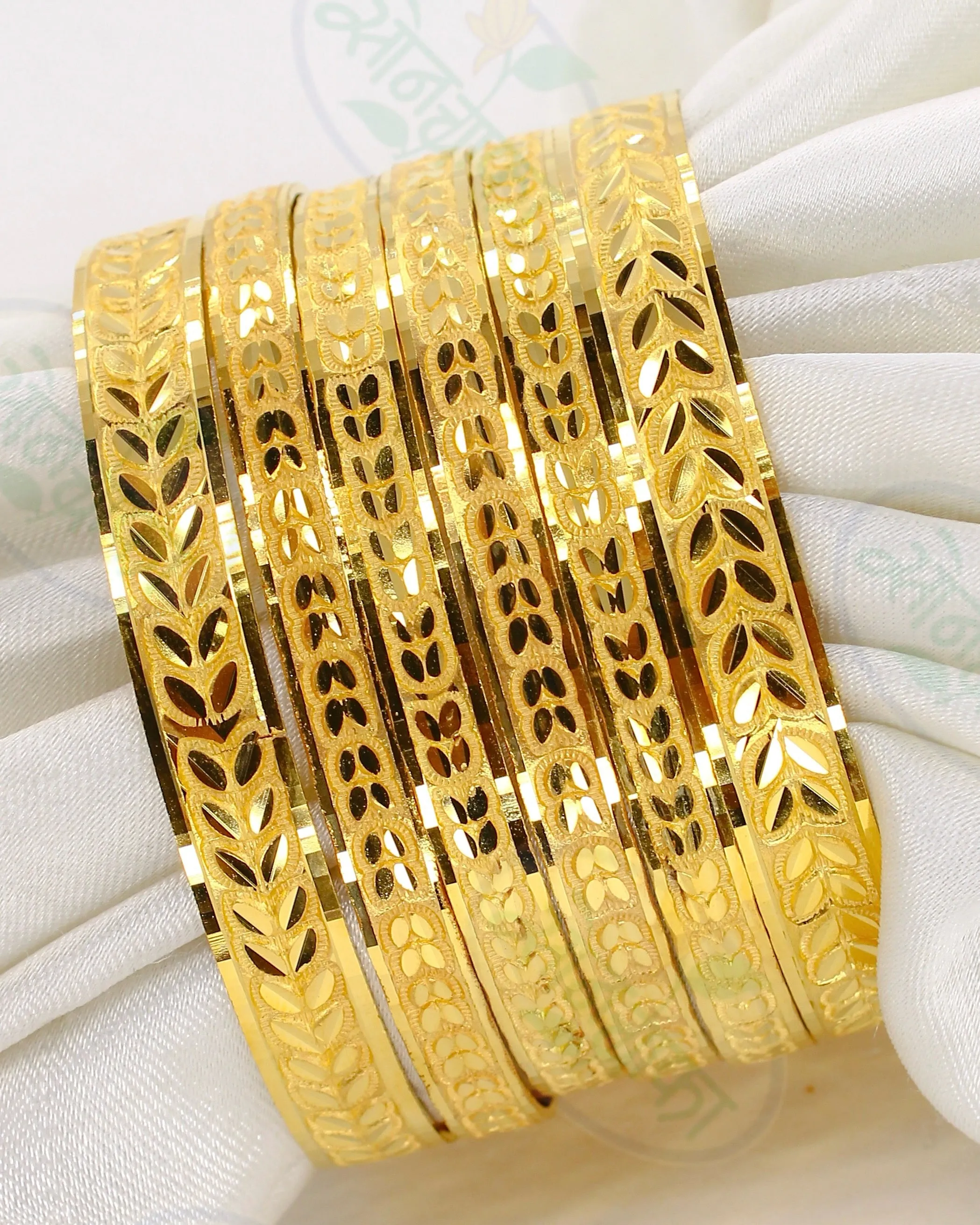 FANCY LEAF DESIGNER BANGLES