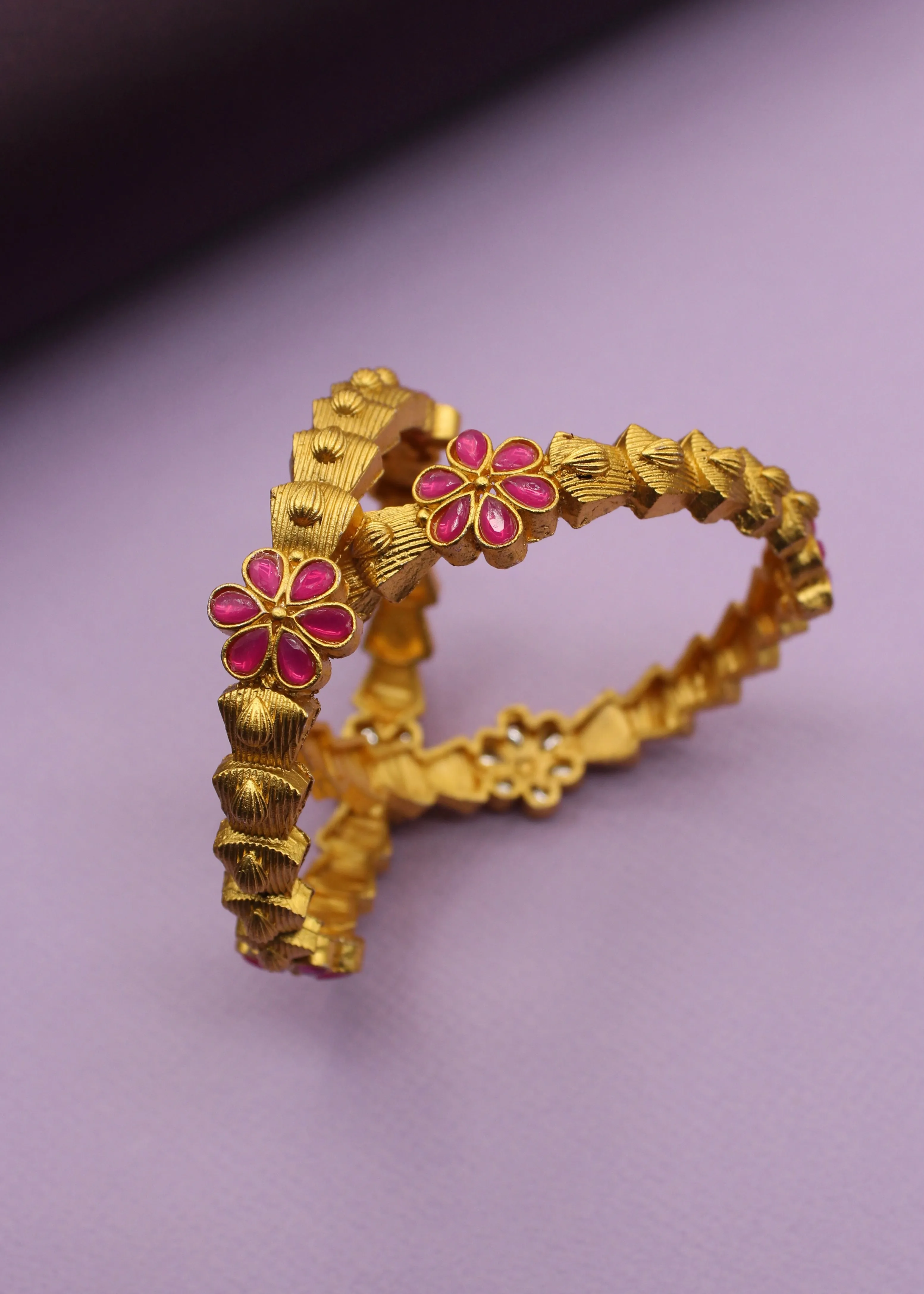 GRACEFUL BLOSSOM ANTIQUE BANGLES