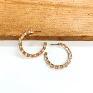 Hoop Earrings with White Pearls in Gold