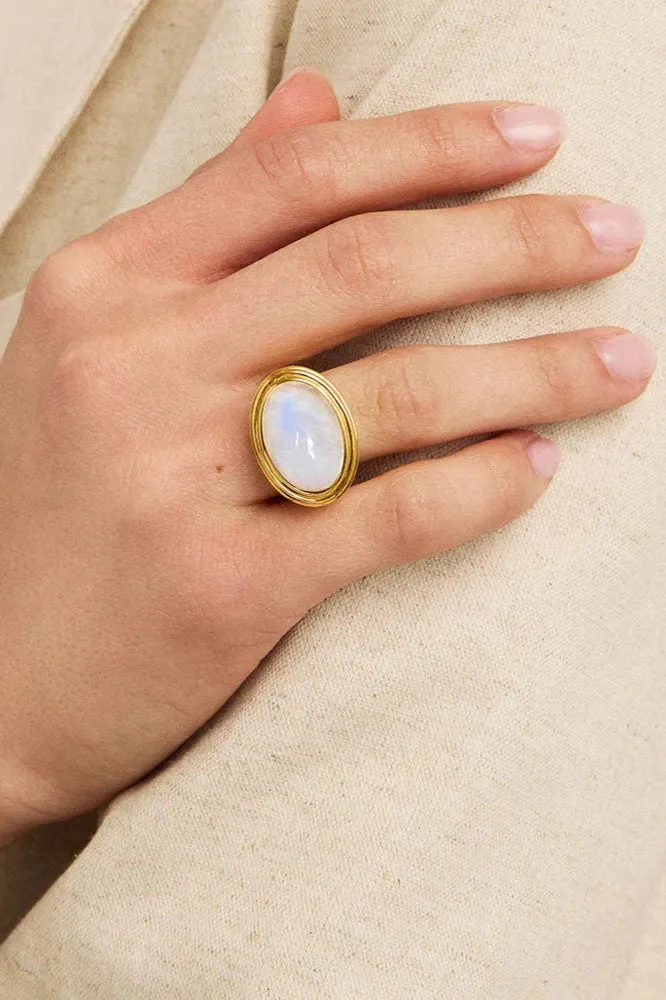 Moonstone Forme Statement Ring