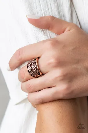 Paparazzi Ring ~ Crazy About Daisies - Copper