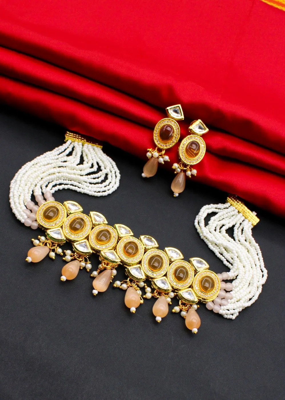 RAVISHING KUNDAN NECKLACE