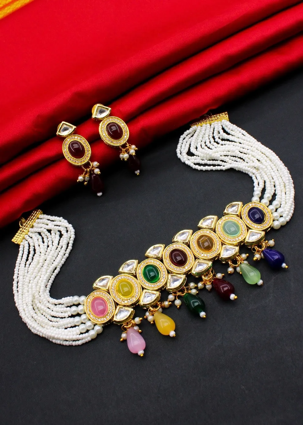 RAVISHING KUNDAN NECKLACE