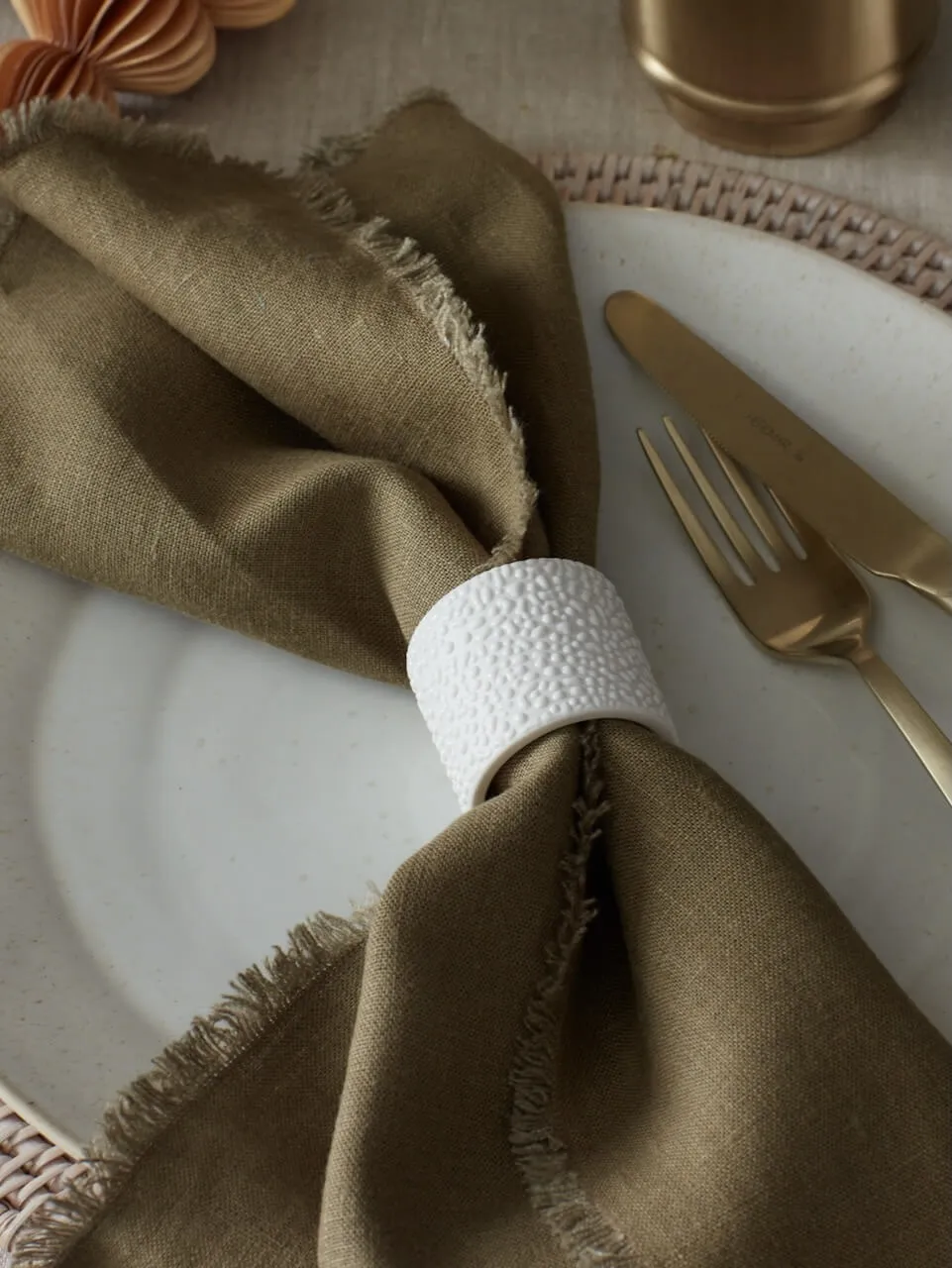 Set of 6 Textured Ceramic Napkin Rings