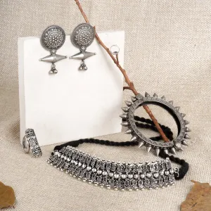 Teejh Halebidu Oxidised Silver Jewellery Gift Set